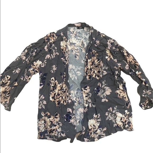 🔴 F&F Floral Kimono/Cardigan - Picture 1 of 3